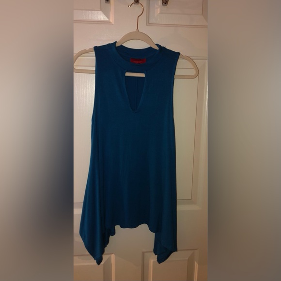 Jennifer Lopez sapphire, blue size S small cascade flowing keyhole tank NWT - Picture 1 of 11